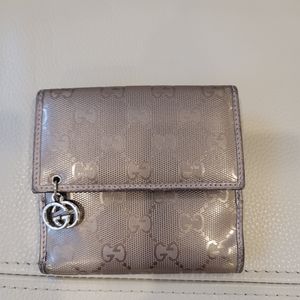 Gucci wallet compact